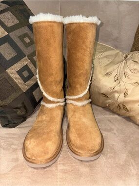 Koolaburra by UGG Chestnut Suede Shearling-Lined Winter Boots SZ 9